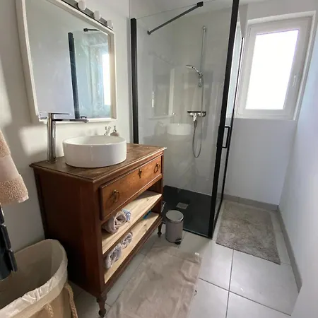 Maison Neuve 4 Personnes Sur 2 Holiday home *